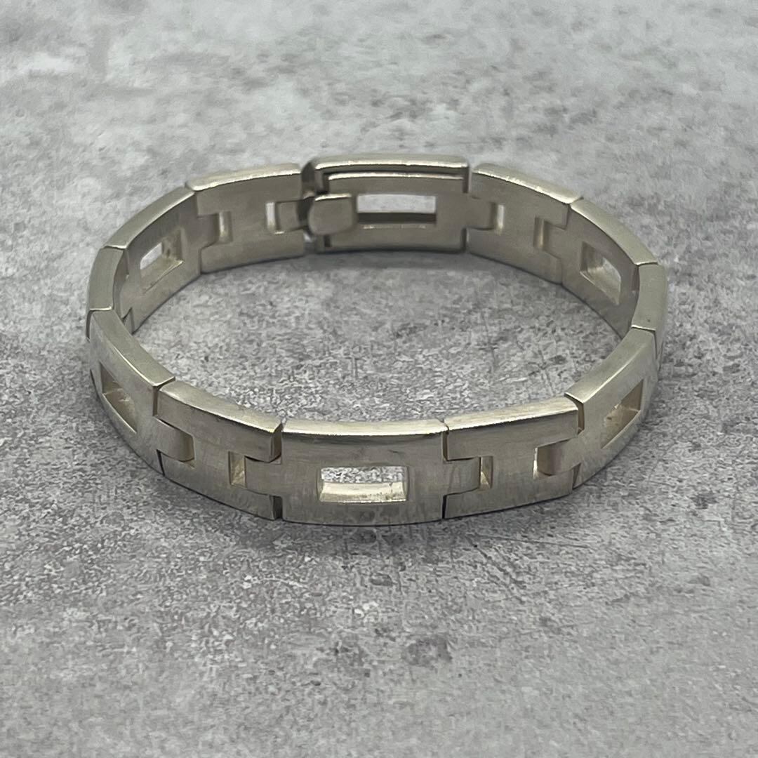 【希少】エルメス HERMES ヘラクレス ブレスレット SV ヴィンテージ 希少】エルメス HERMES ヘラクレス ブレスレット SV ヴィンテージ | Refind