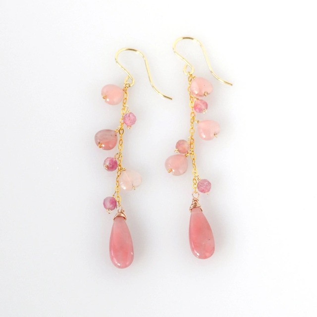 果実色の余韻 ― グァバクォーツ×ピンクトルマリン ロングピアス