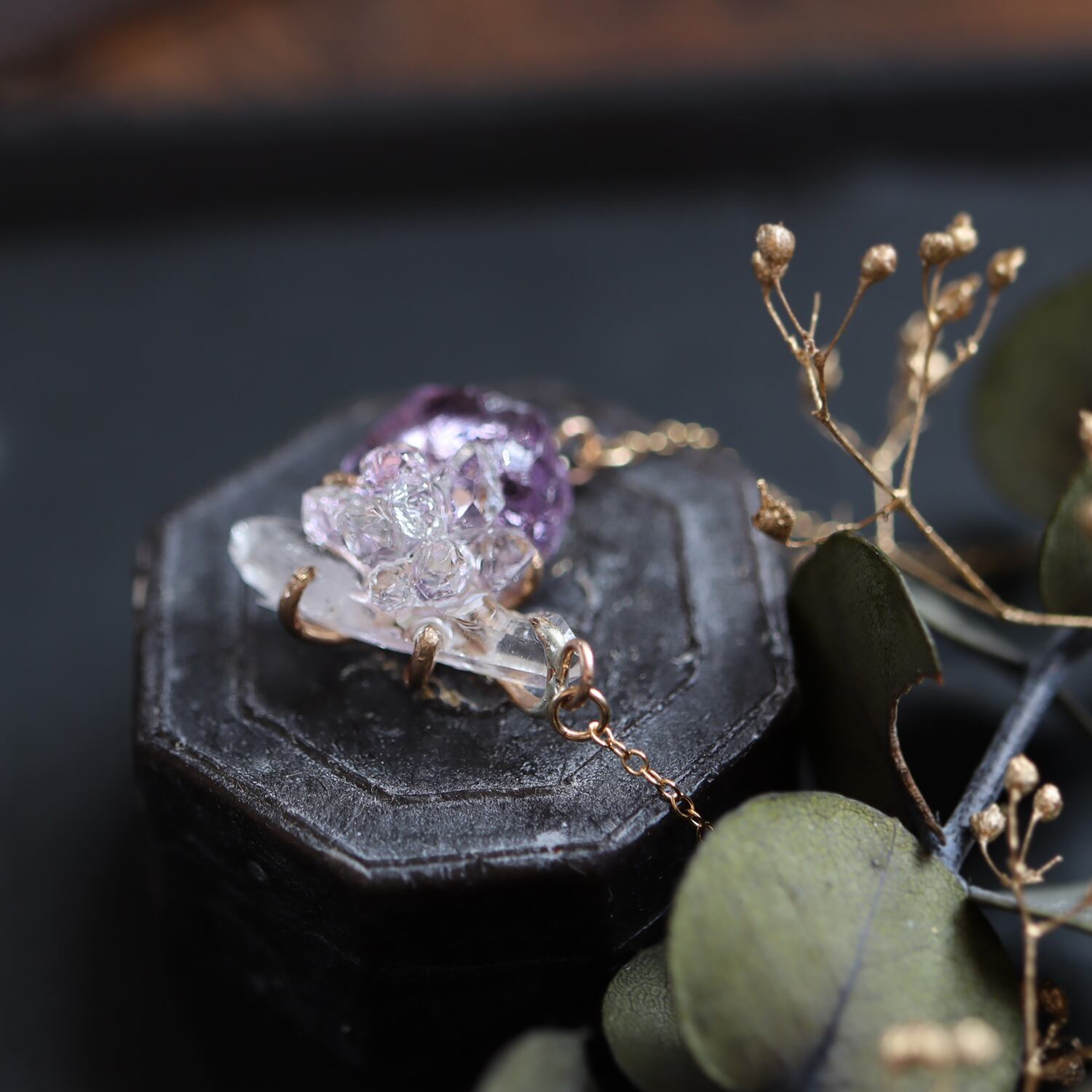アメジストとクォーツのネックレス | witch/花石:鉱物植物アクセサリー