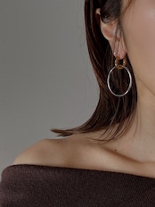 カラーブロックフープピアス