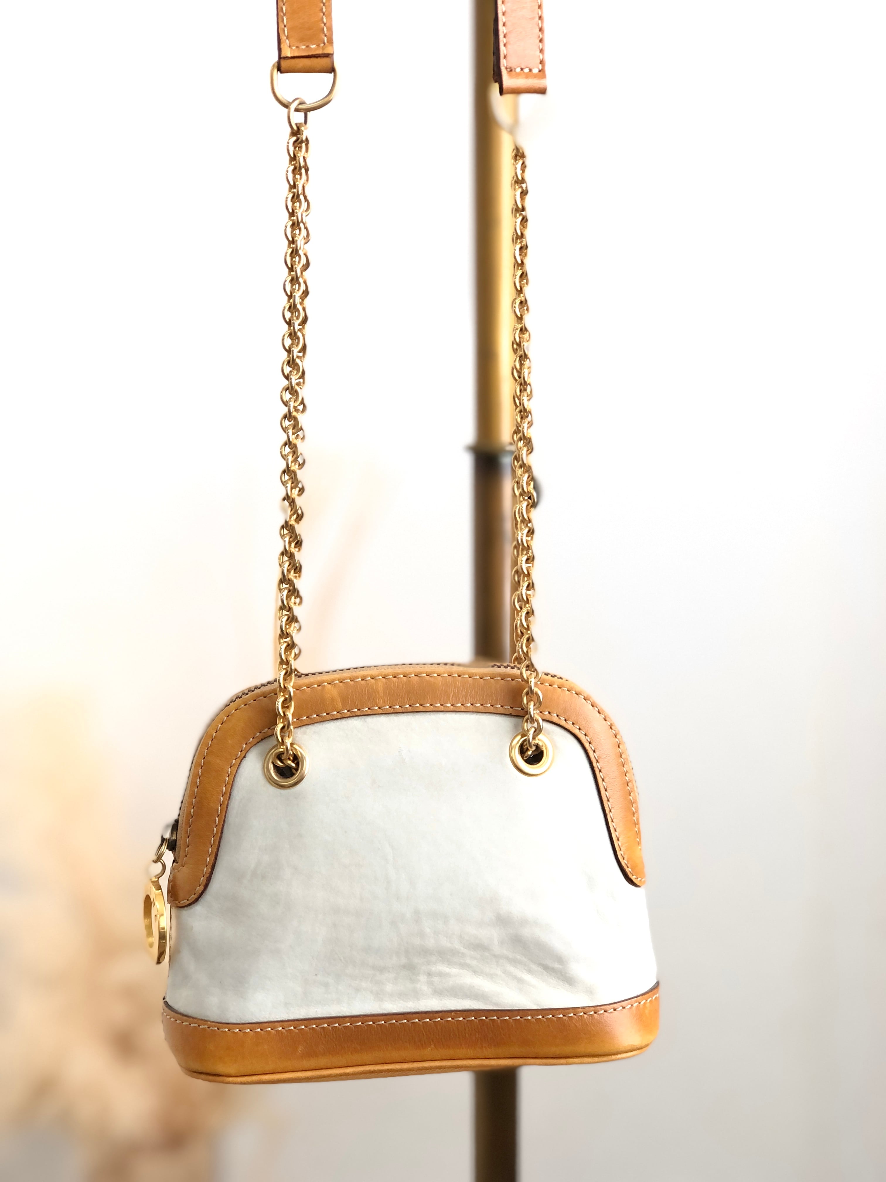 CELINE セリーヌ ショルダーバッグ ベージュ サークルロゴ 