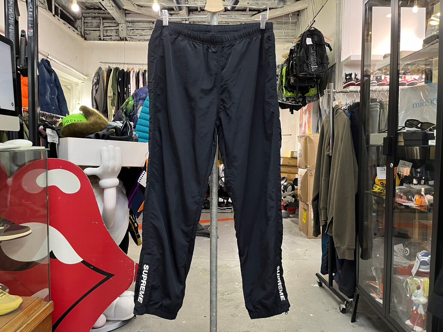 supreme warm up pants