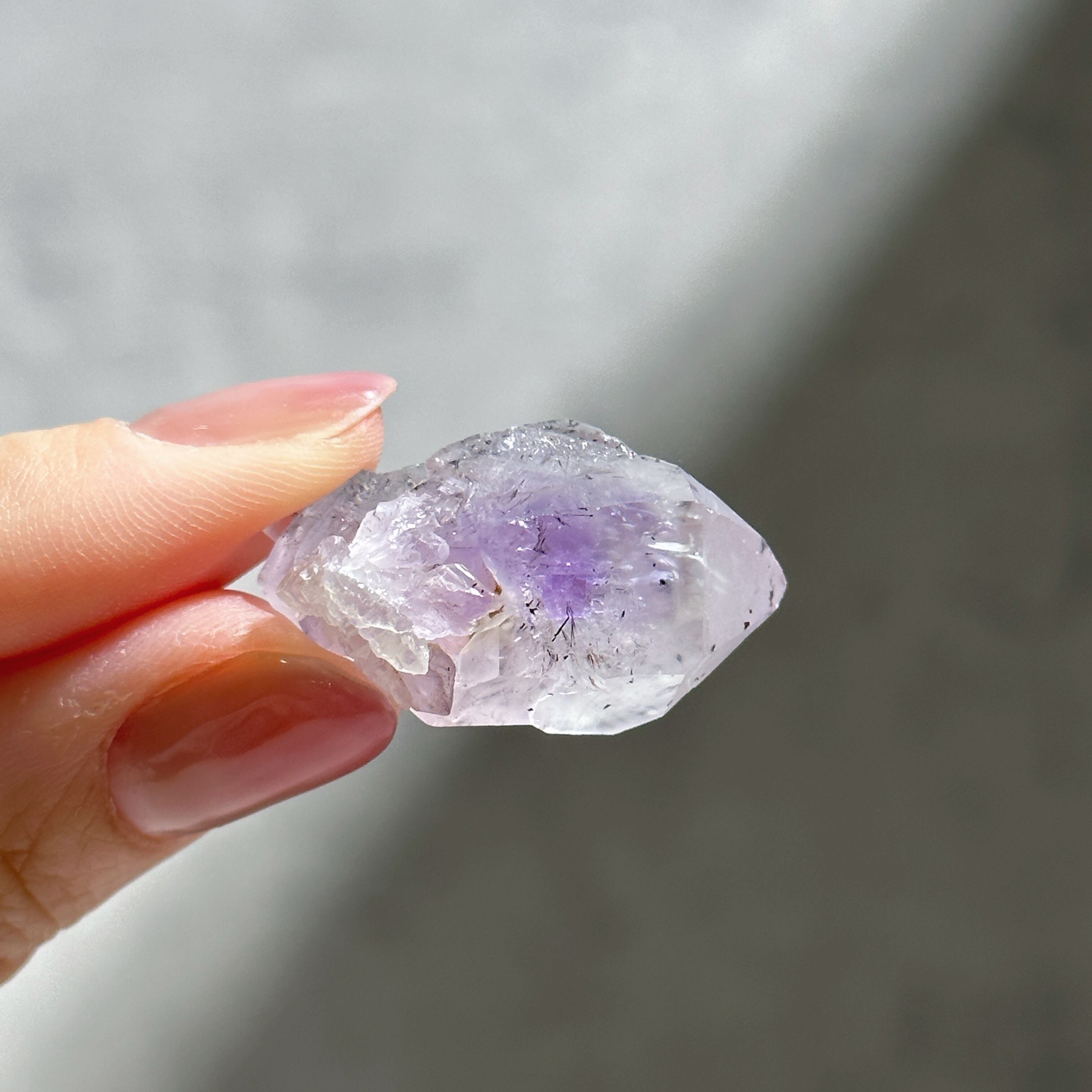 アメリカ産ヘマタイトインアメジスト 原石01◇ Amethyst ◇天然石