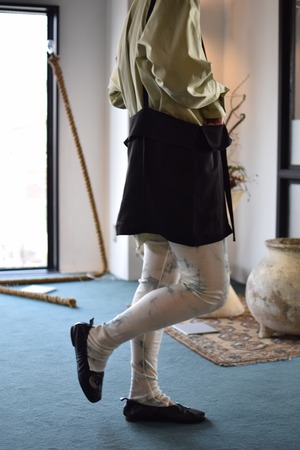 pelleq / travel convert bib