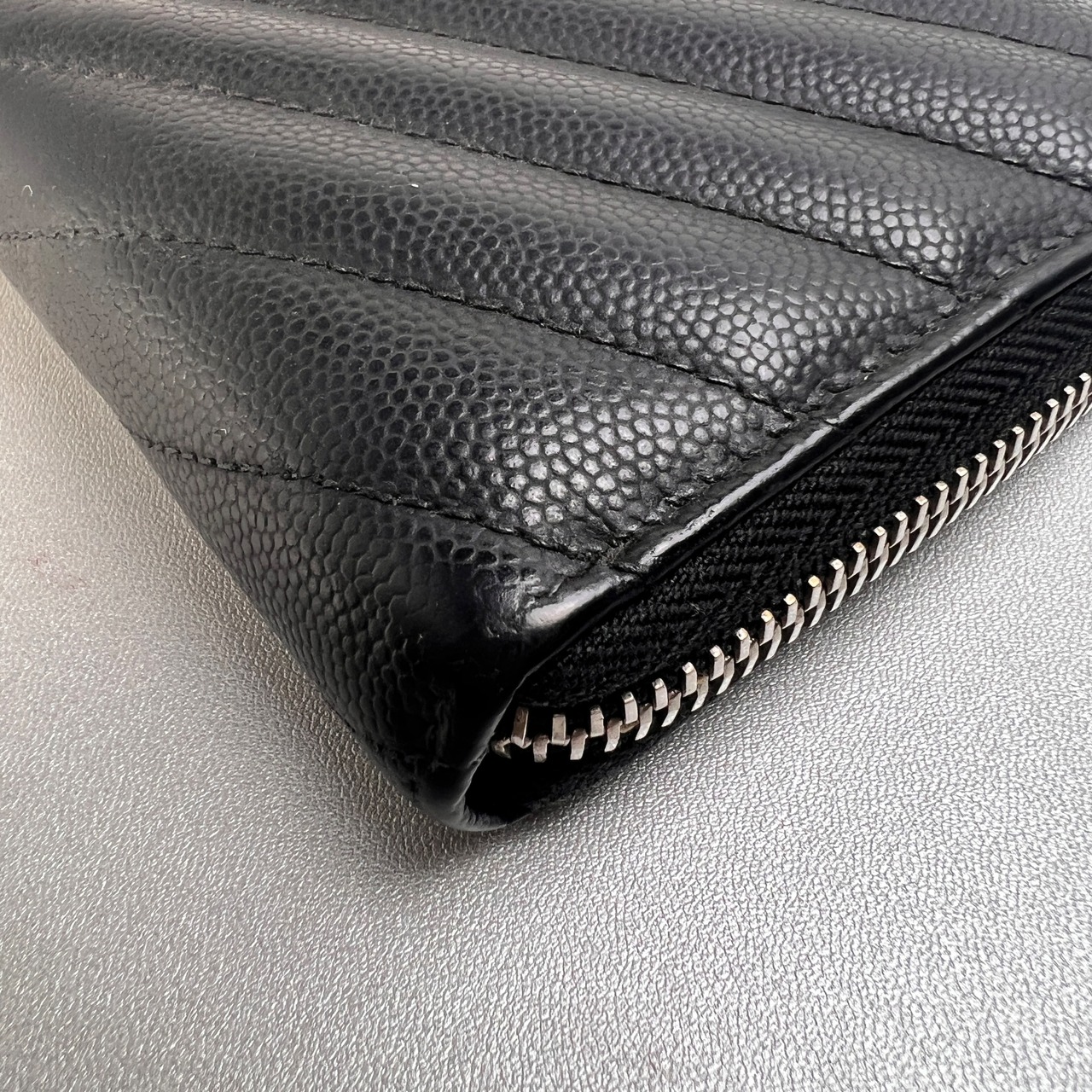 SAINT LAURENT  レザー 長財布 ブラック A-11733