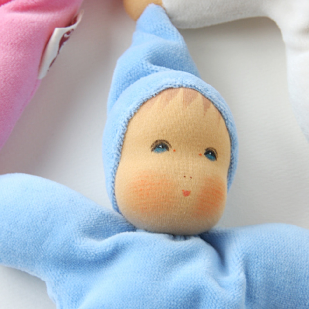 ナンヒェン社 オーガニックコットン そらまめ人形