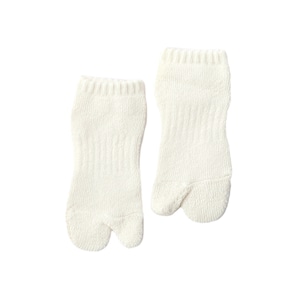 Paper Yarn Ankle Pile Socks（White）