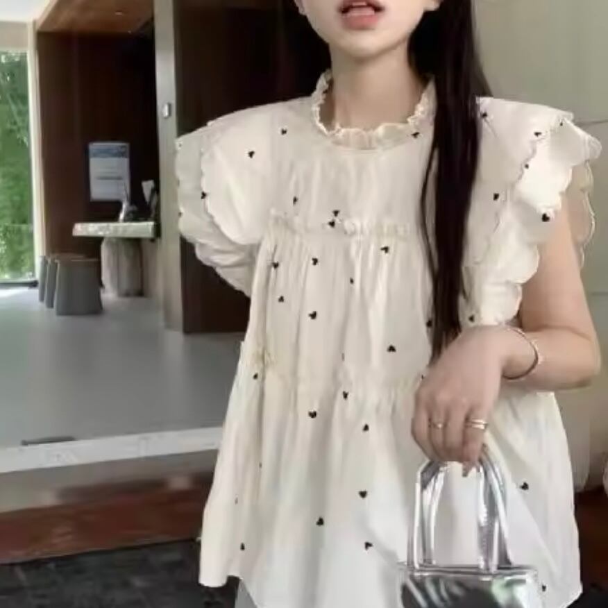 ハート柄スカラップスリーブブラウス