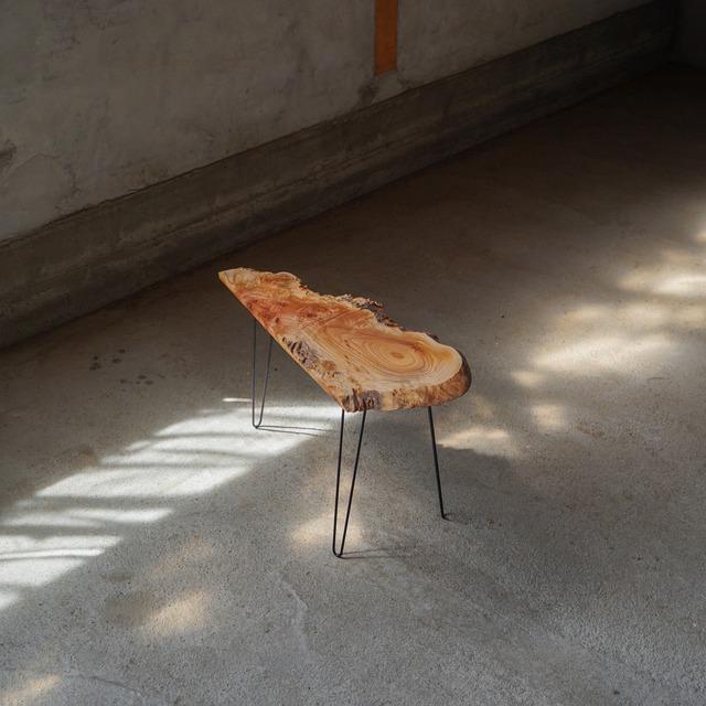 カットした欅のローテーブル（高さ・カラー変更無料）