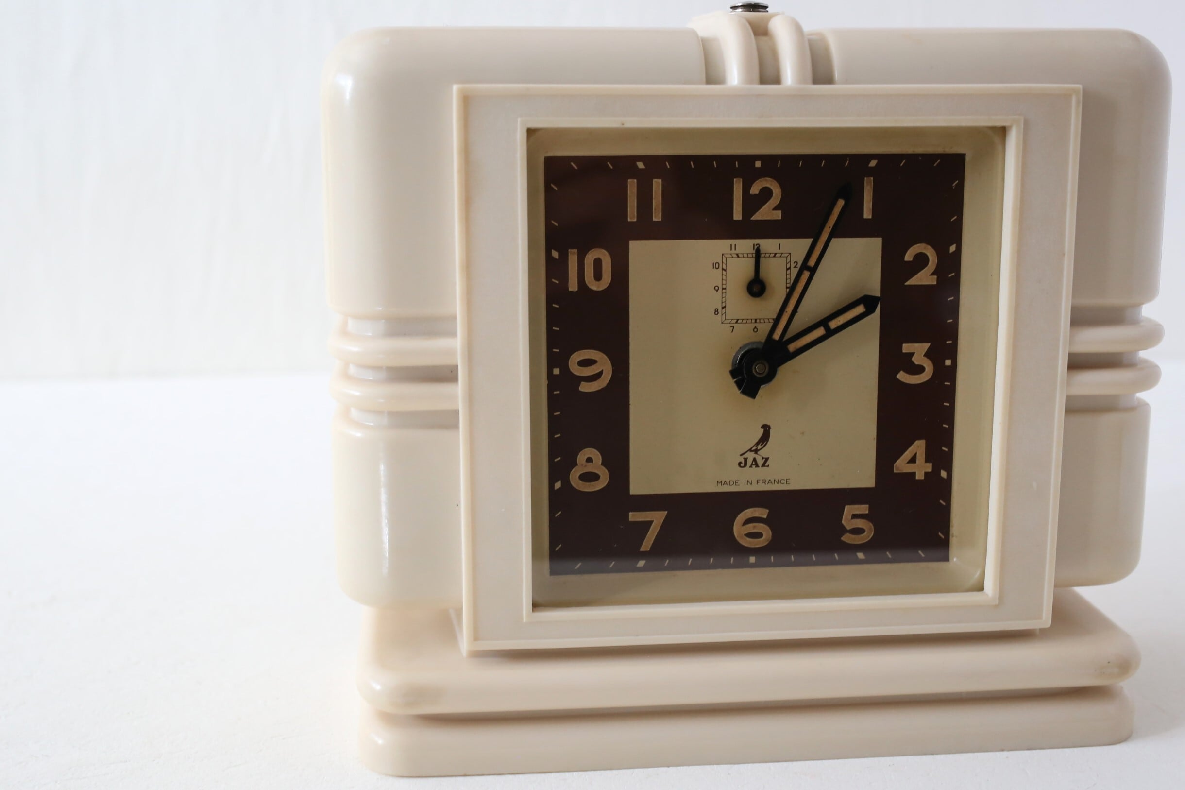 フランス ヴィンテージ JAZ 目覚まし時計 ベークライト フランス ヴィンテージ JAZ 目覚まし時計 ベークライト
