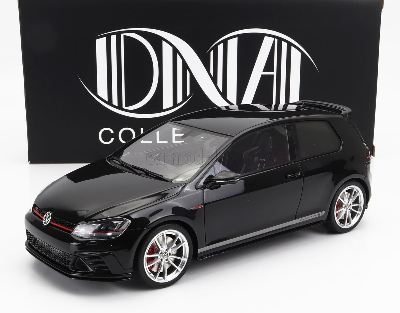 ミニカー 1/18 フォルクスワーゲン ゴルフ DNA COLLECTIBLES 1/18