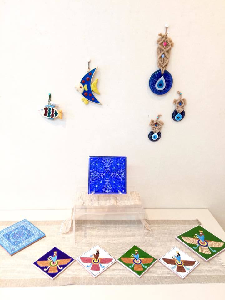 ガラスの魔除け、厄除け（小） イラン | 世界の輸入雑貨 セレクト