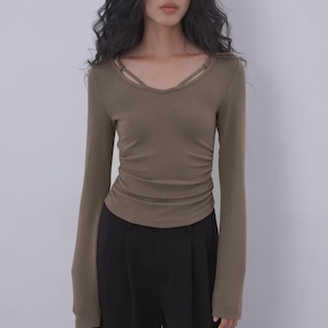 2色／サイドシャーリングデザイントップス ・21532