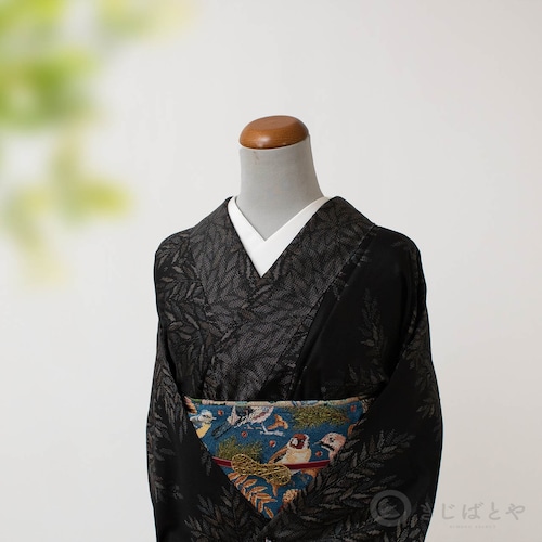 大島紬　黒地に葉影　袷