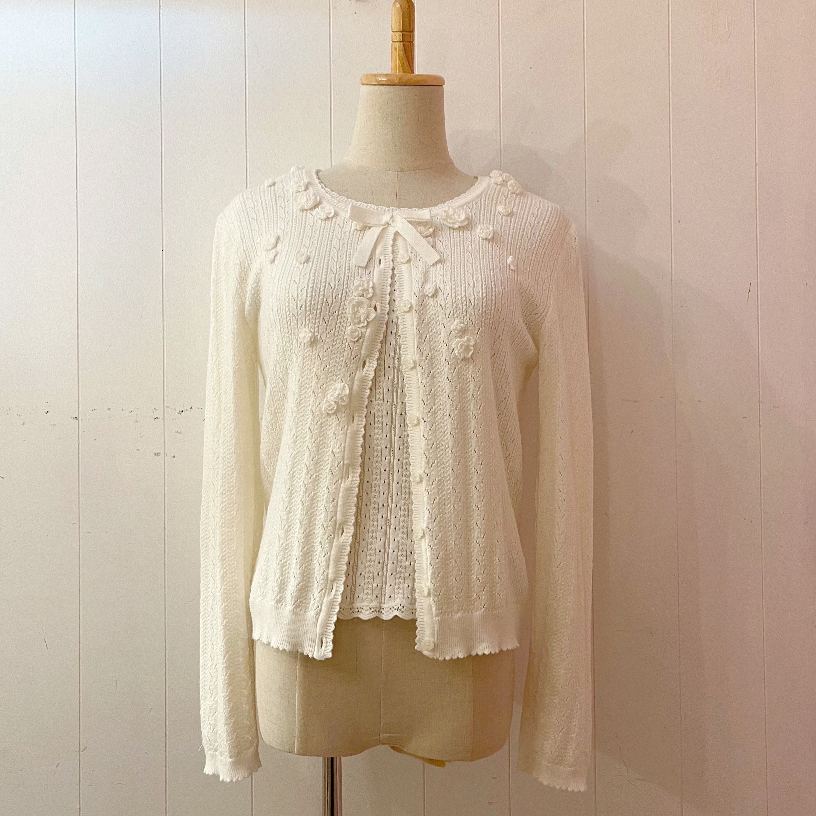 white flower knit ensemble