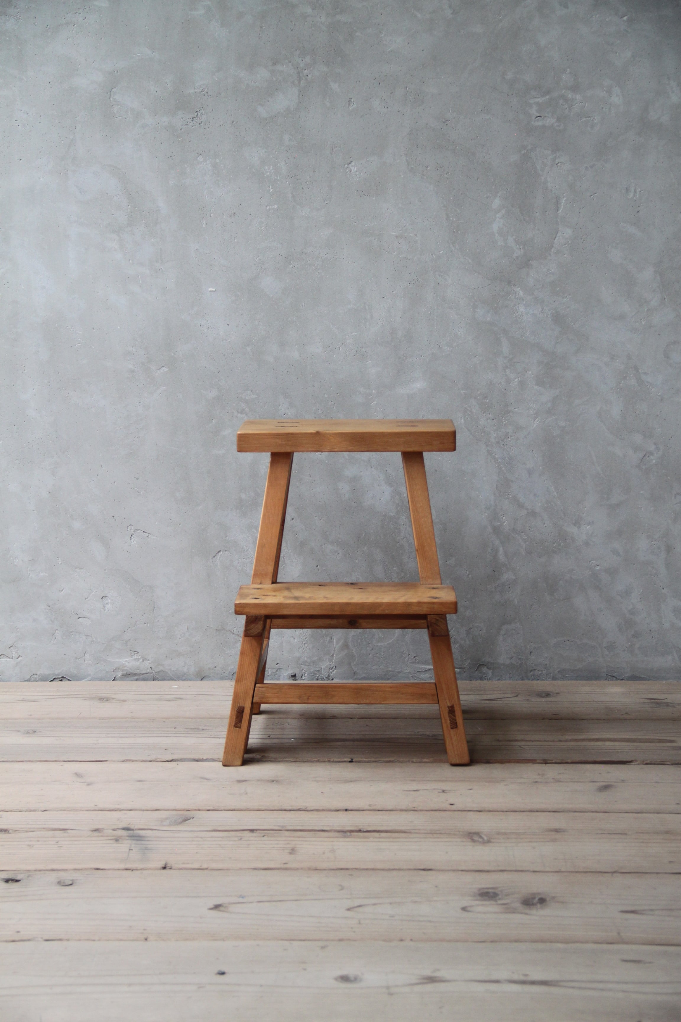 【送料無料】木組みの踏み台 古家具/古道具/アンティーク/踏台/ディスプレイ/展示/台