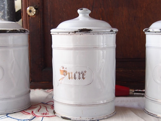 イギリスアンティーク　フラワー缶(Regency Ware・リージェンシーウェア)