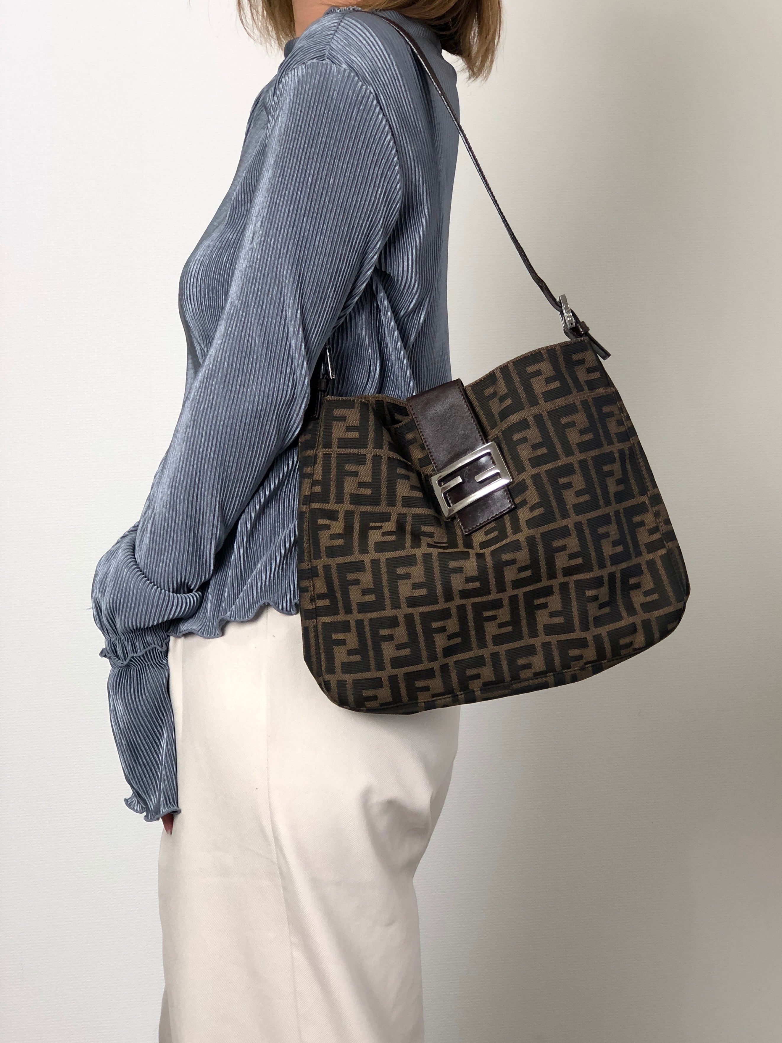 FENDI フェンディ ズッカ ショルダーバッグ ブラウン ロゴ ジャガード