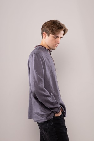 ウクライナ刺繍ヴィシヴァンカ　クロスステッチ手刺繍　XLサイズ　メンズ