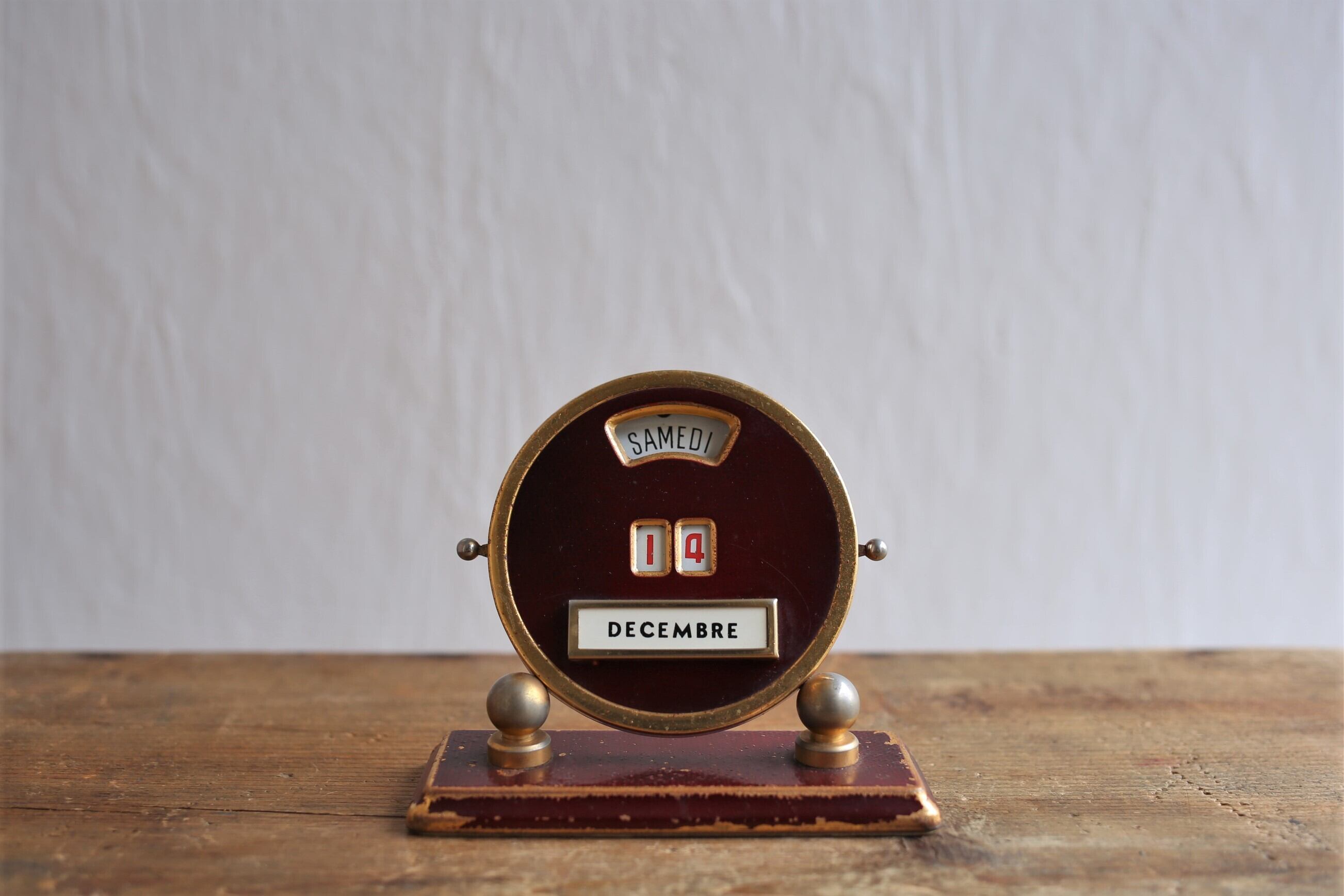 フランス アンティーク ヴィンテージ MISTRAL 万年卓上カレンダー ボルドー×ゴールド N-04008