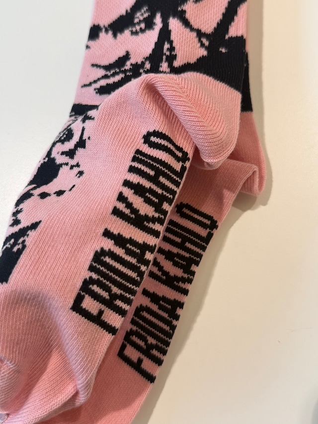museum neu/V263702 Frida Kahlo Hammock Socks DUSTY PINK