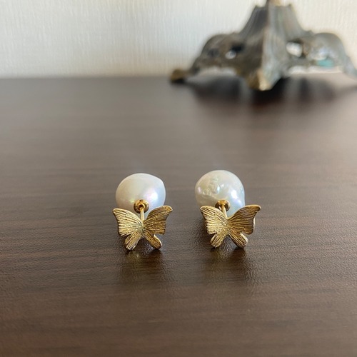 K18 Small Motif Earrings / 18金製 小さなモチーフのピアス『蝶々』