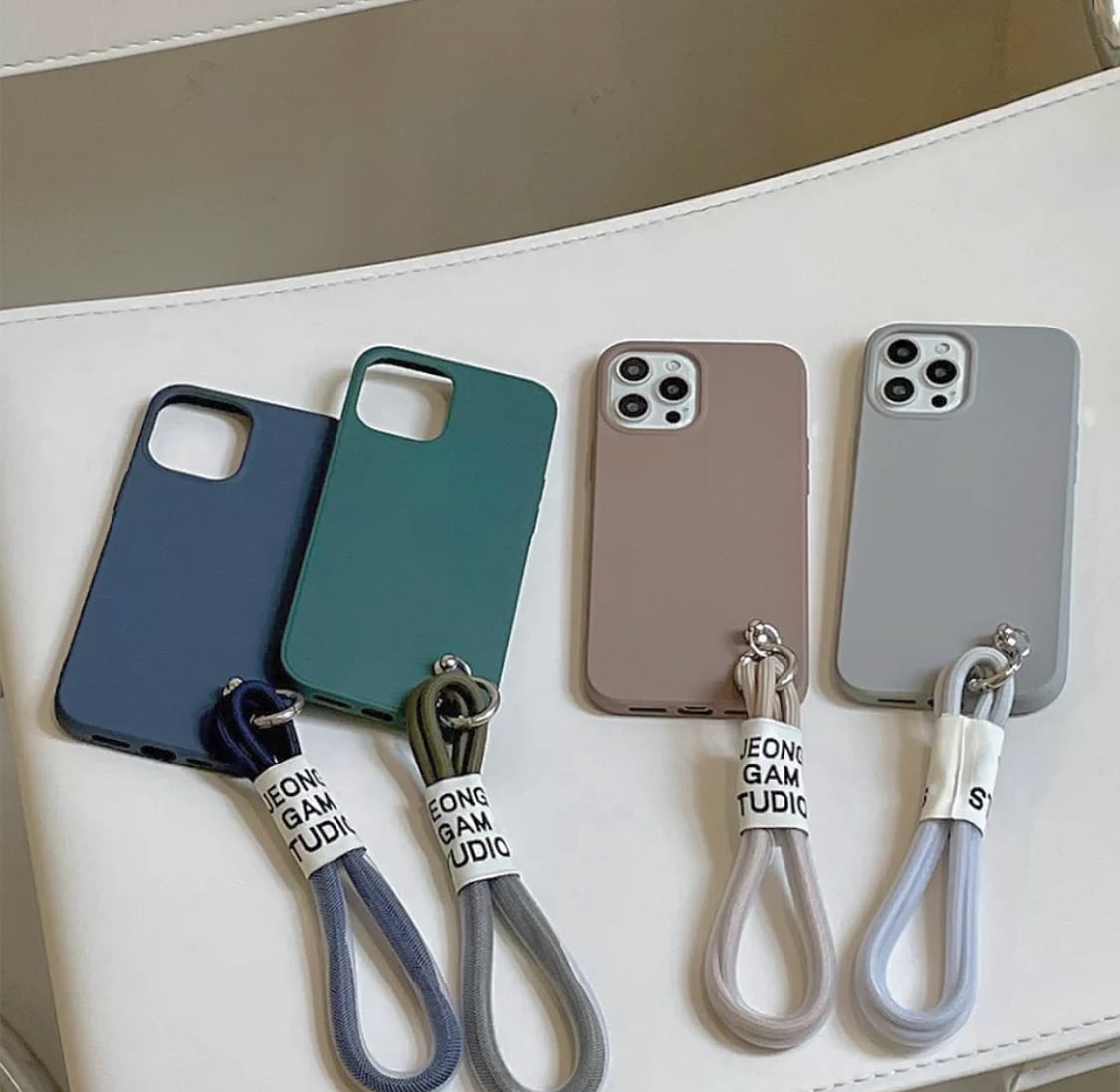 送料無料【予約商品】 (0086）くすみカラー ハンドストラップ