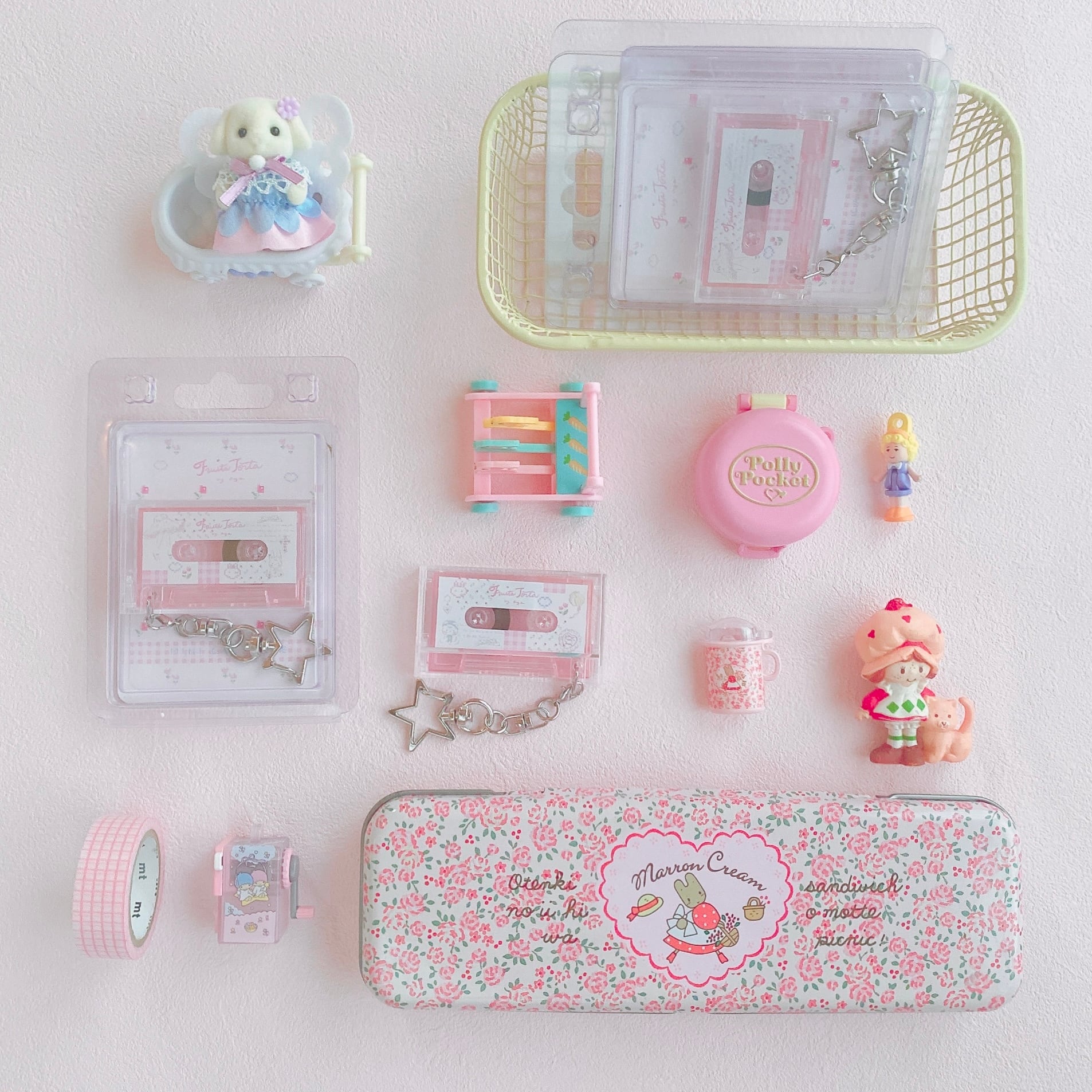 音楽再生ミニカセット꙳いちごゼリーPinkキーホルダー