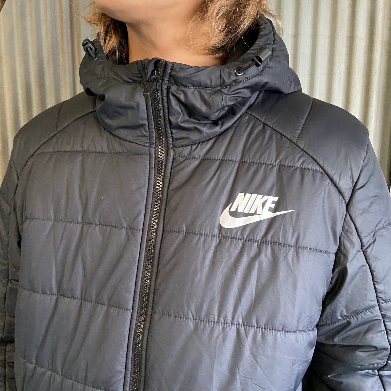 NIKE ナイキ　フード付　ジップアップ　ブルゾン　　ジャケット　パーカー　黒