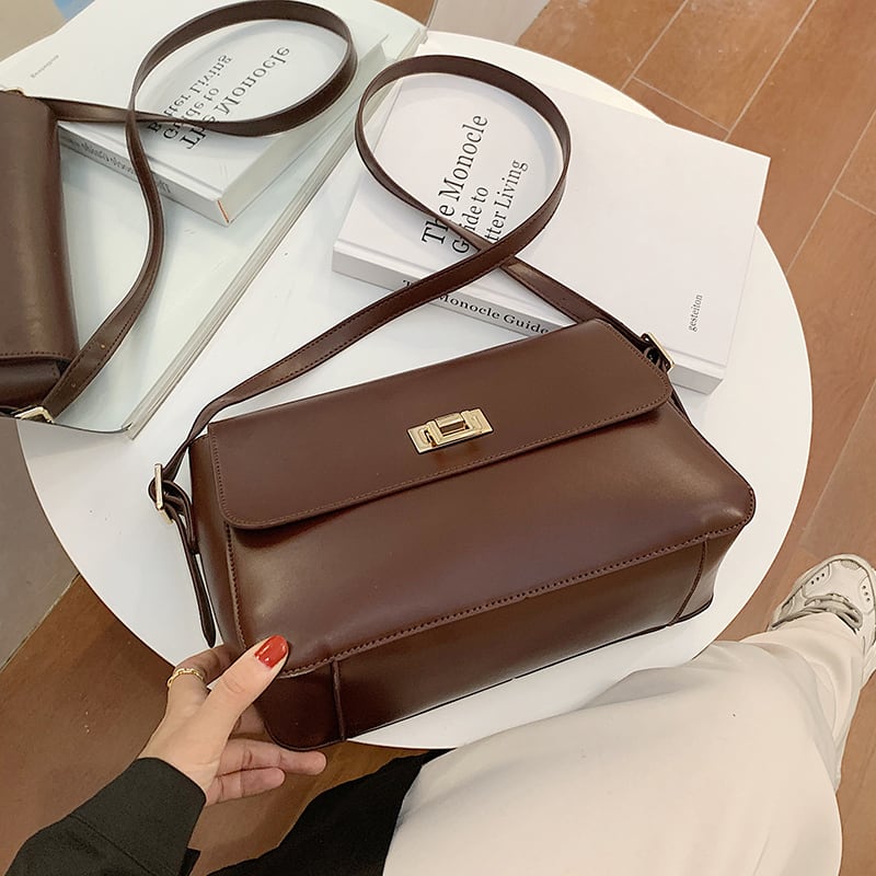 香港スタイルのレトロなスモールバッグ女性のバッグ2020新しいトレンディなファッションオールマッチシングルショルダーメッセンジャーバッグネットレッドレディーススモールスクエアバッグ Tiancai_Wing_Bag62715945870