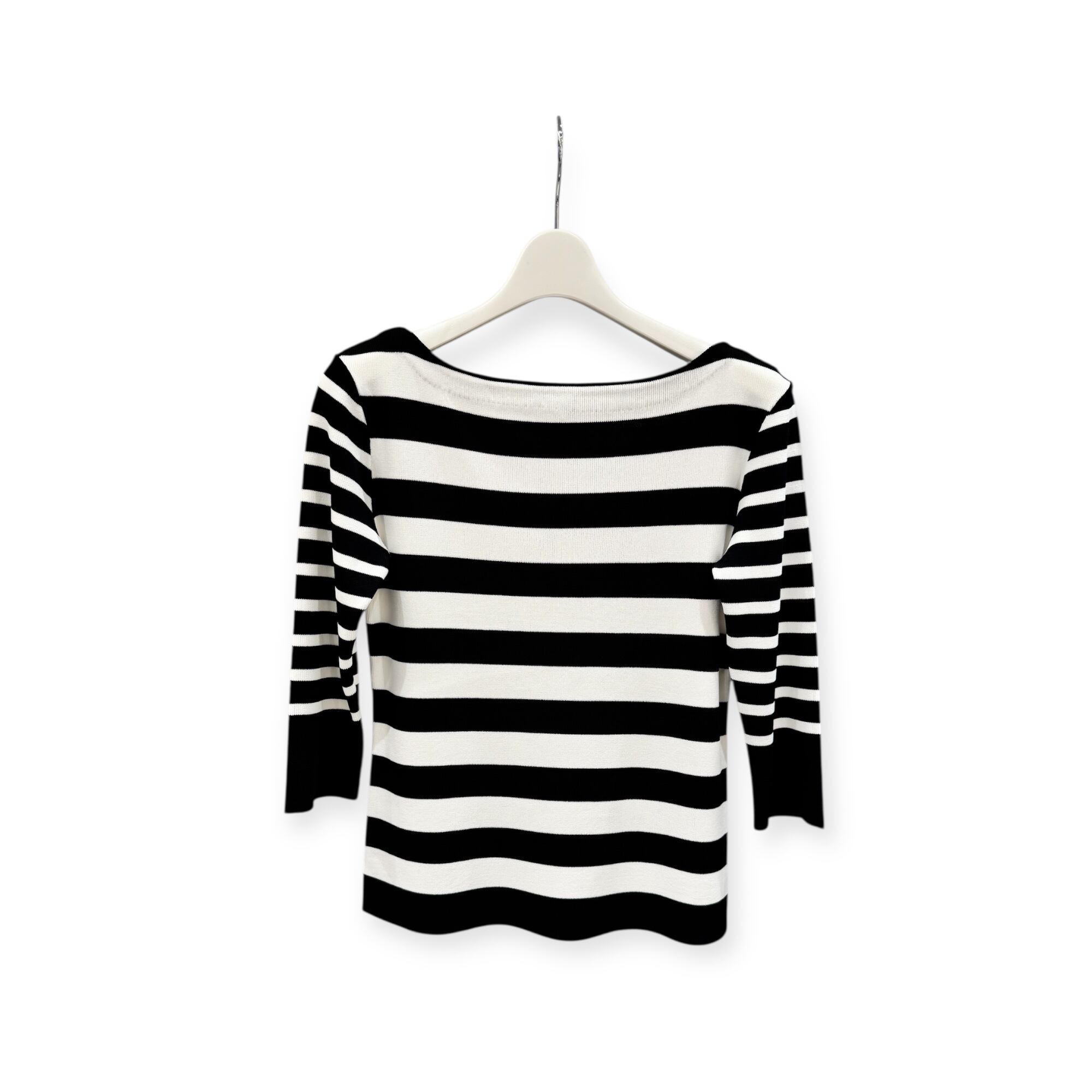 BORDERS at BALCONY | FLICKA ASHIYA