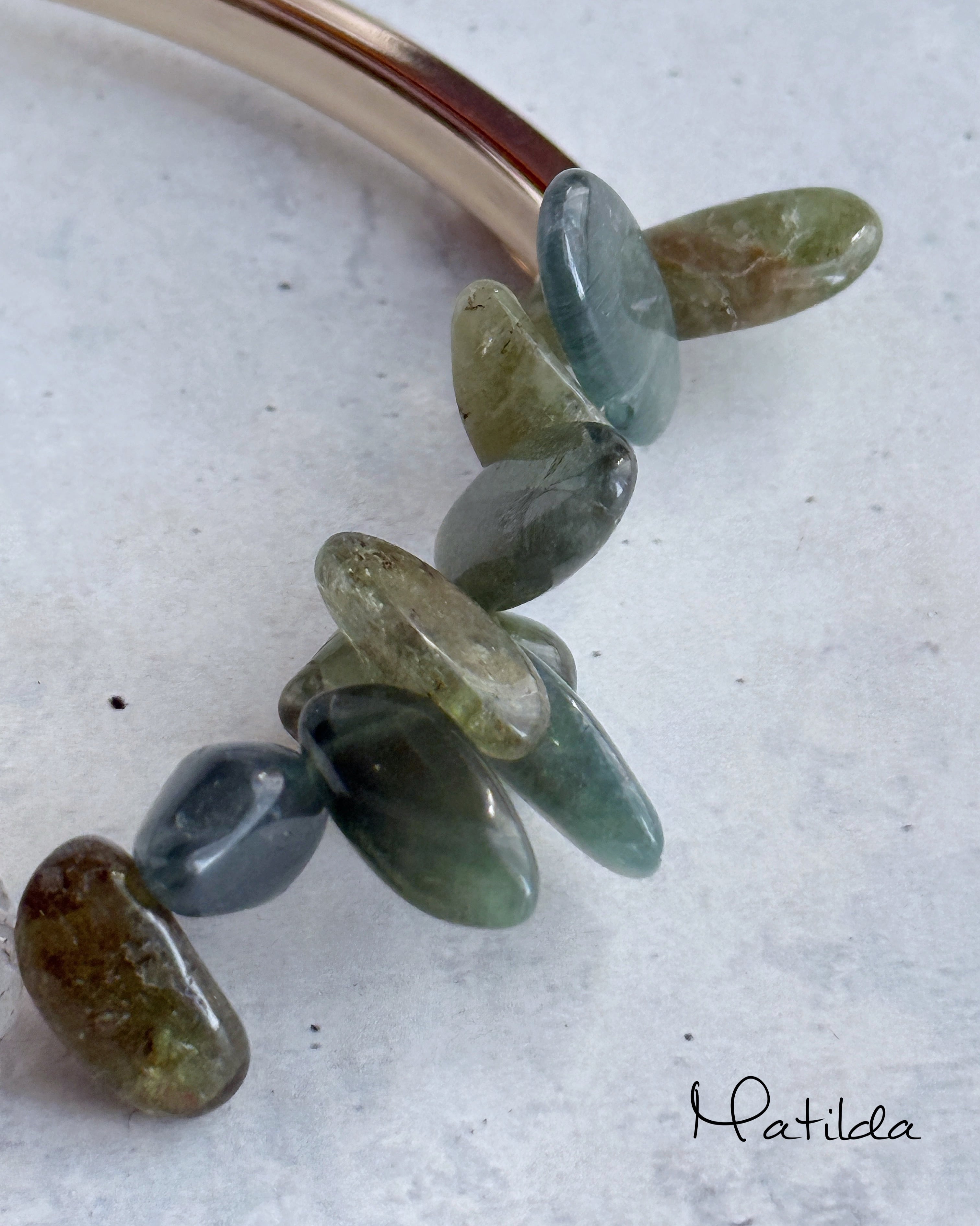 Tube & stone bracelet(ガーデンクォーツ×グリーンアパタイト)