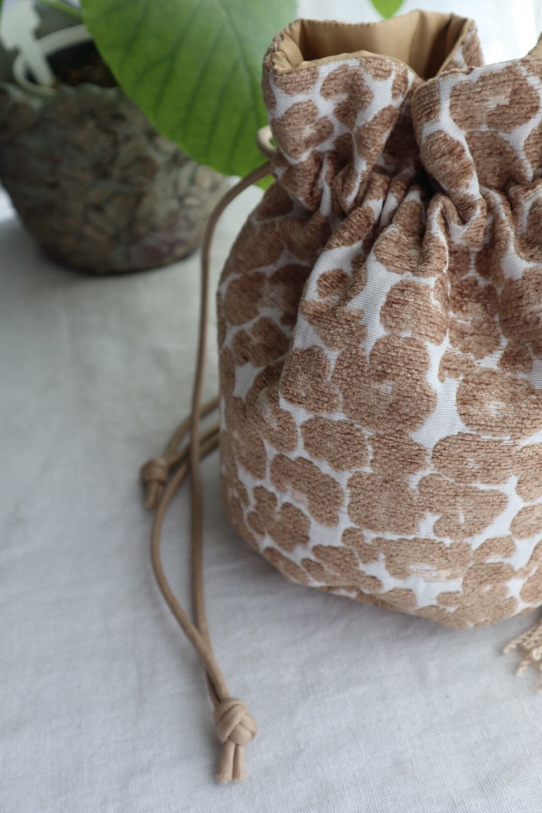 moro＞巾着バッグ leopard fringe bag | PAY ID