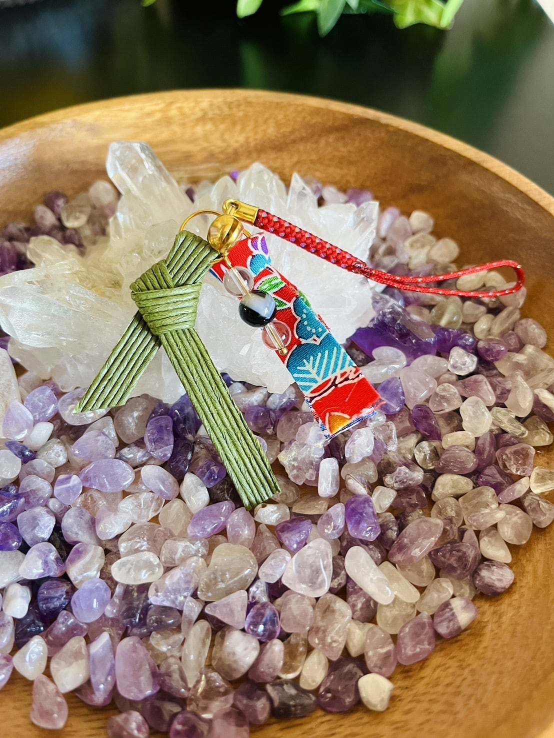 希少　高品質　天然石　リビアングラス隕石　原石 高波動　魔除け　御守り　握り石 楽天市場】リビアングラス 天珠 龍眼 約24mm リビア砂漠産 インパクト