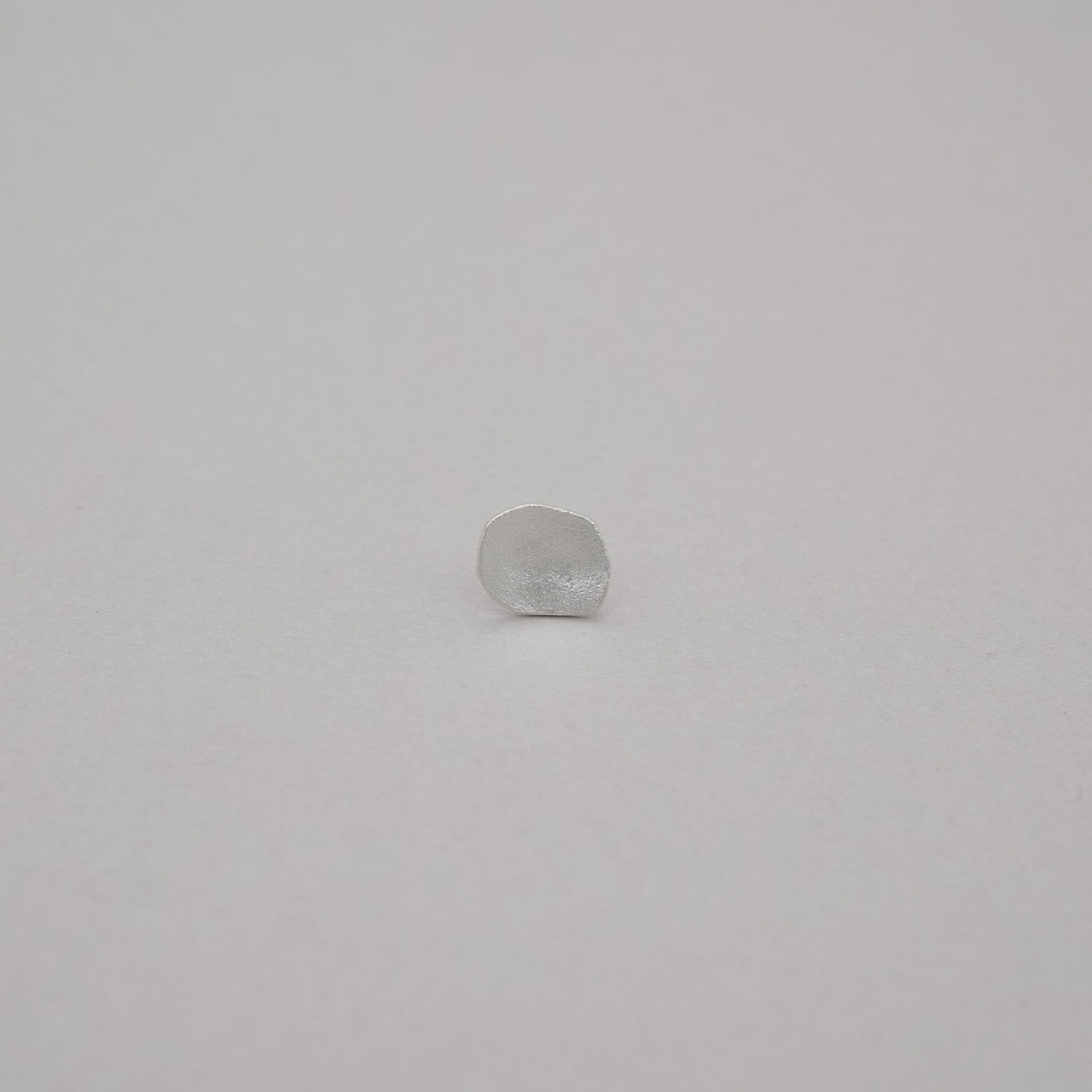 hatsuyuki　（純銀/K18）　Pierced　earring　（S）
