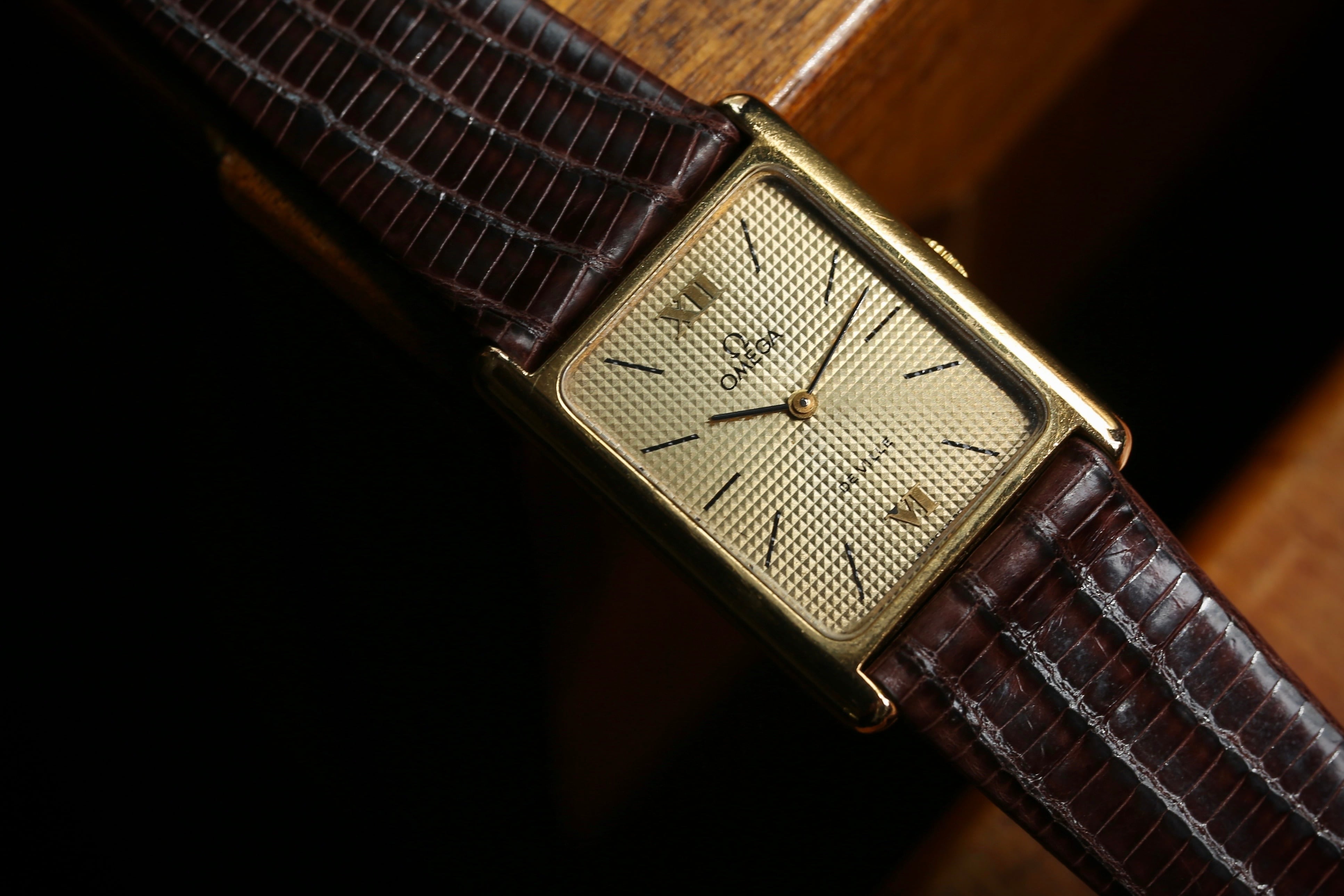【OMEGA】 1973年製 オメガ 『 デビル H型レクタンギュラー 』エンボスダイヤル コンビネーションインデックス 格納竜頭 手巻き / Vintagewatch / Deville / Cal.625