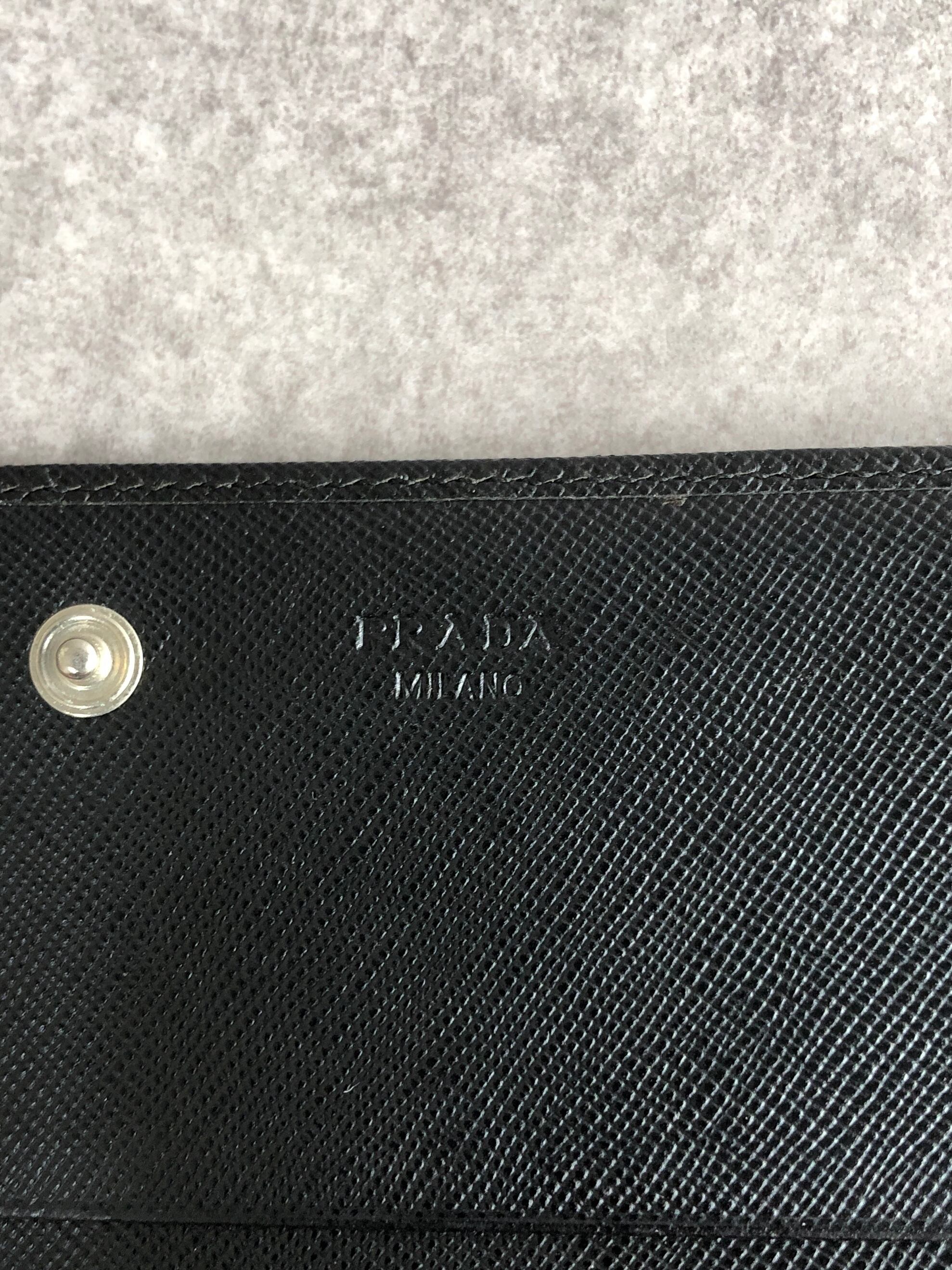 PRADA プラダ 財布 ブラック トライアングルロゴ サフィアーノレザー 2