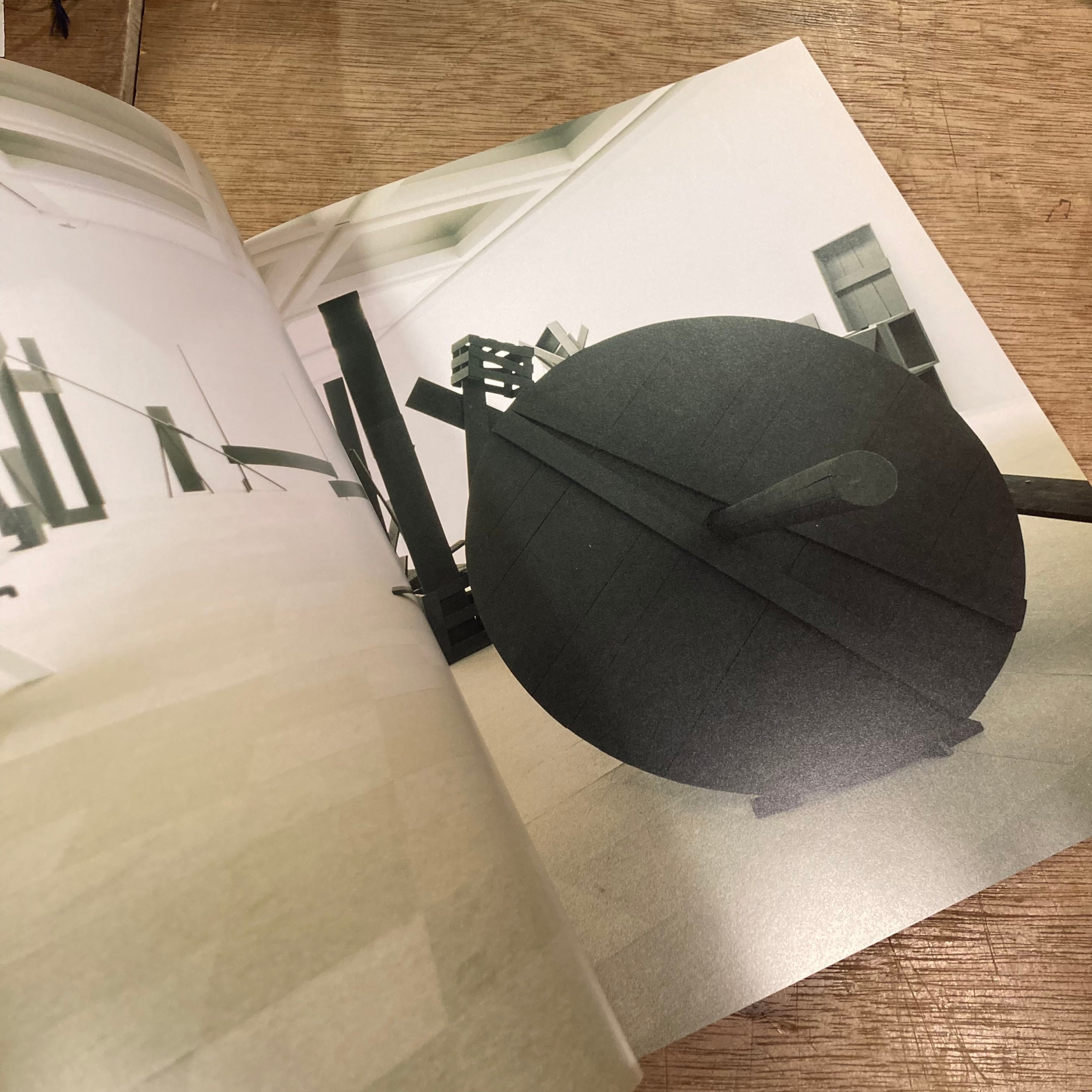 斎藤義重による斎藤義重展 時空の木 | 百年