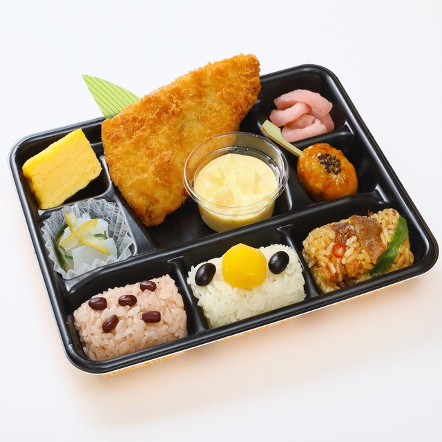 〈たごさく〉銚子産アジフライ弁当　1折【期間限定】