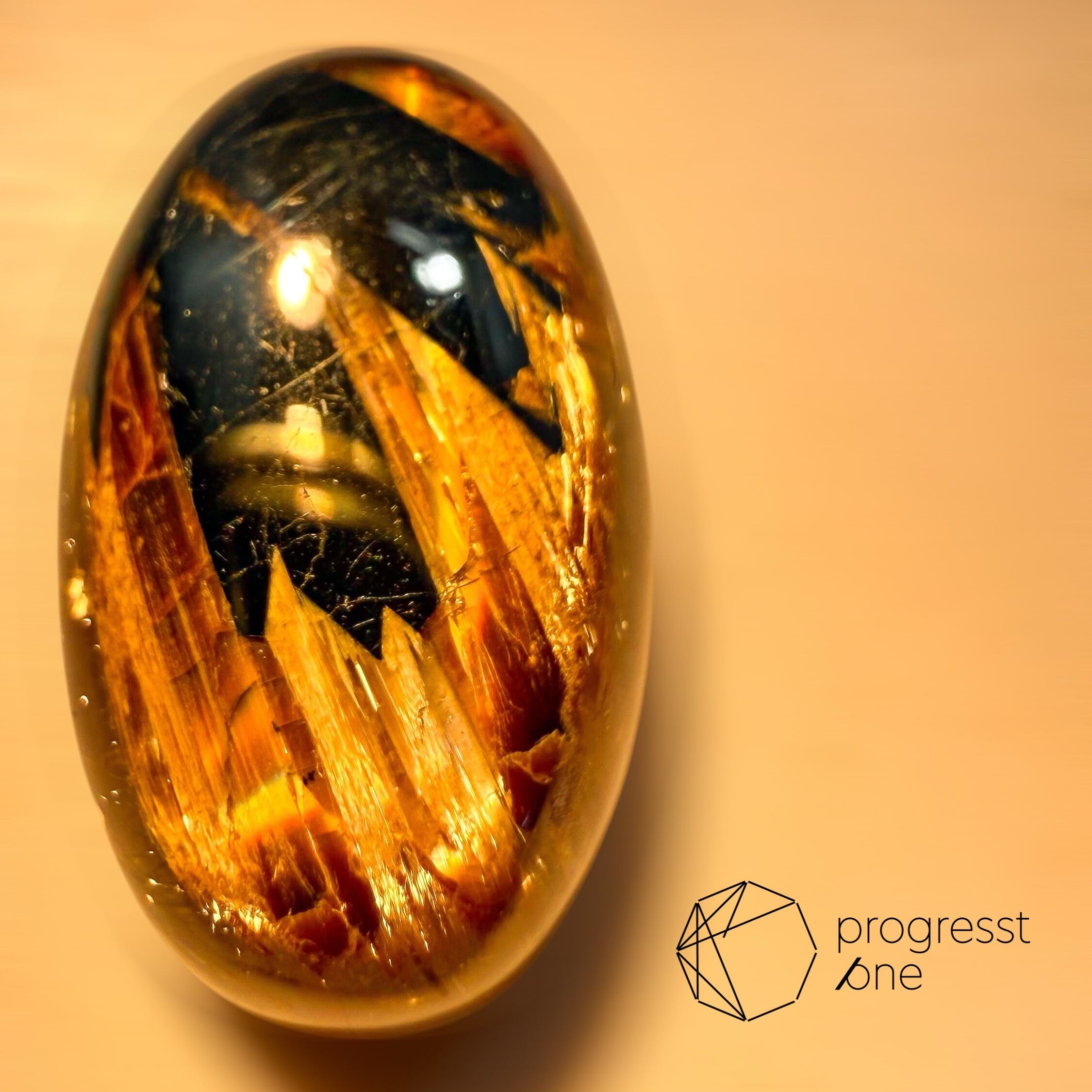 ヘマタイトインルチル × ルチルクォーツ ヘマタイトインルチルクォーツ13.92ct | progresstone