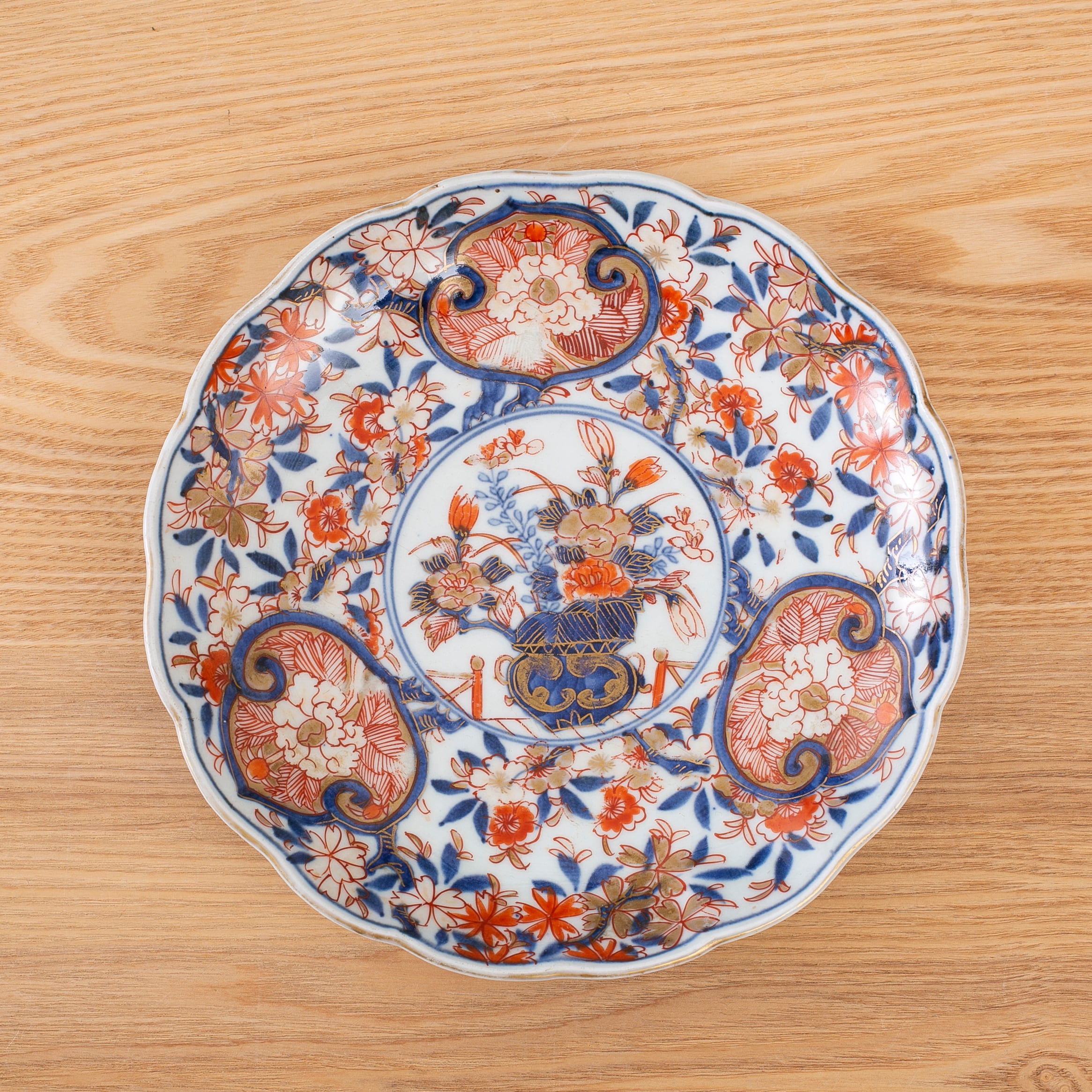 古伊万里　伊万里　色絵　中皿　江戸期　唐人　１客 古伊万里 色絵 花草文 小皿 江戸期L