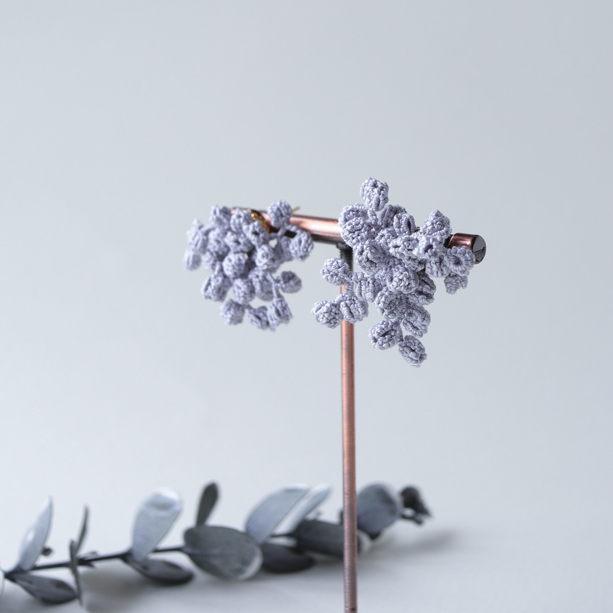 タティングレースのピアス Spice Shower＜スパイスシャワー＞Gray ※イヤリングに変更可