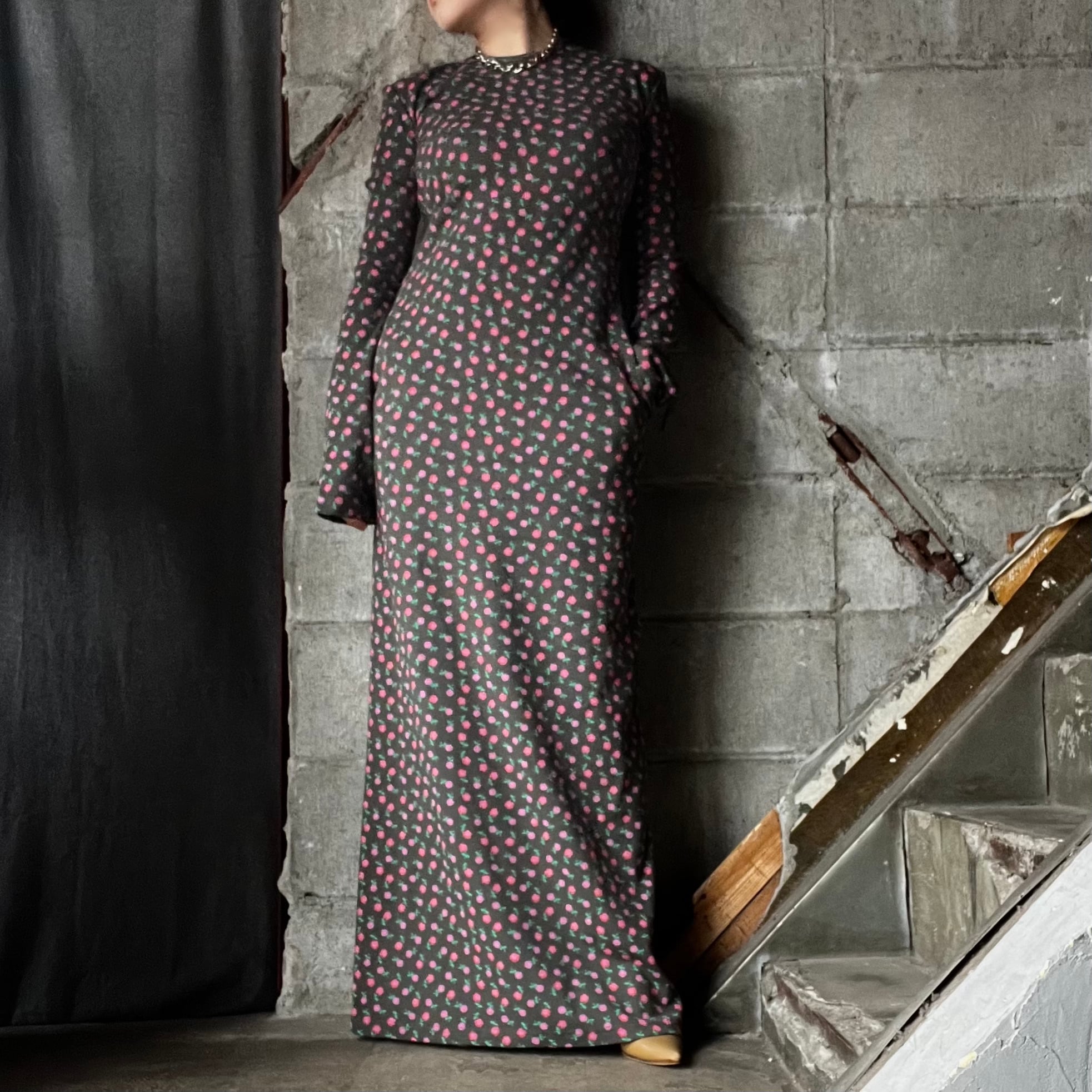 ワンピース HOLIDAY FLOWER PADDED SHOULDER LONGDRESS 2aad5737adf7f6d839c852955c869d