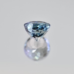 ソ付 非加熱 タンザナイト 0.803ct ルース ラウンド バイカラー 系