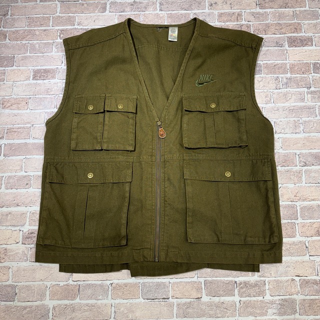 OLD NIKE MULTI POCKET VEST