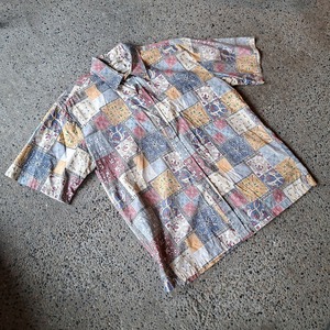 アメリカ製 反転プリント ハワイアンシャツ used [207038]