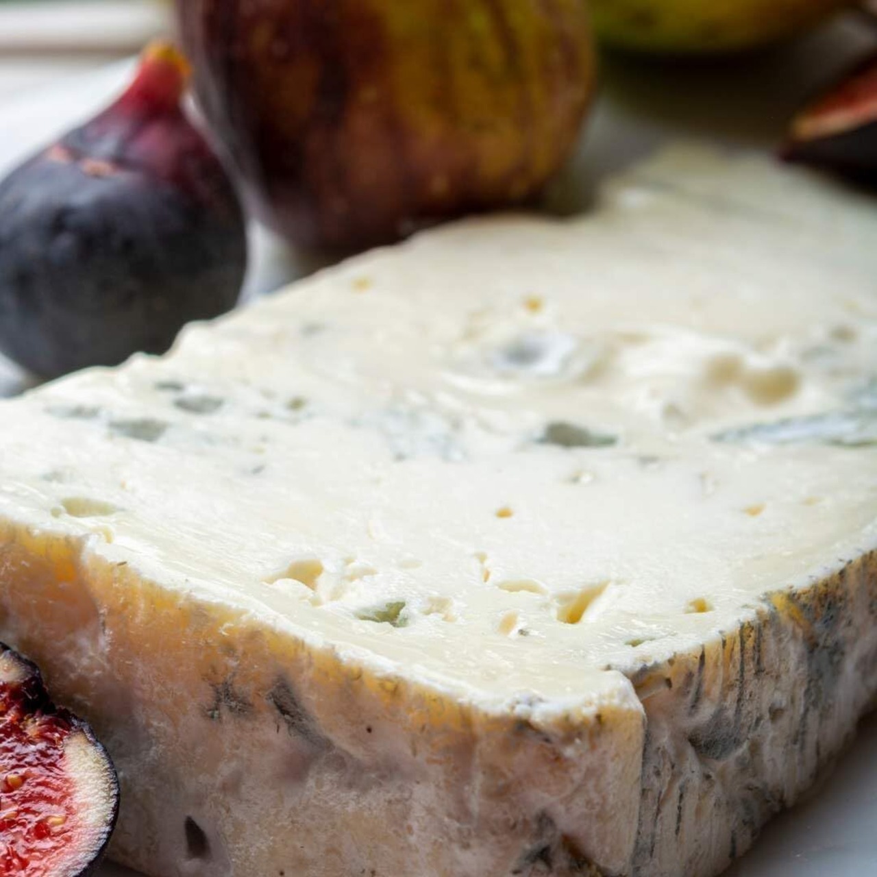 イタリア産 グラスフェッド ゴルゴンゾーラチーズ|食べ比べセット|ピカンテ&ドルチェ 各100g|切りたてフレッシュ 青かびチーズ2種 Italian Grassfed Gorgonzola Cheese Tasting Set|Piccante & Dolce 100g Each|Freshly Cut Blue Cheese Duo