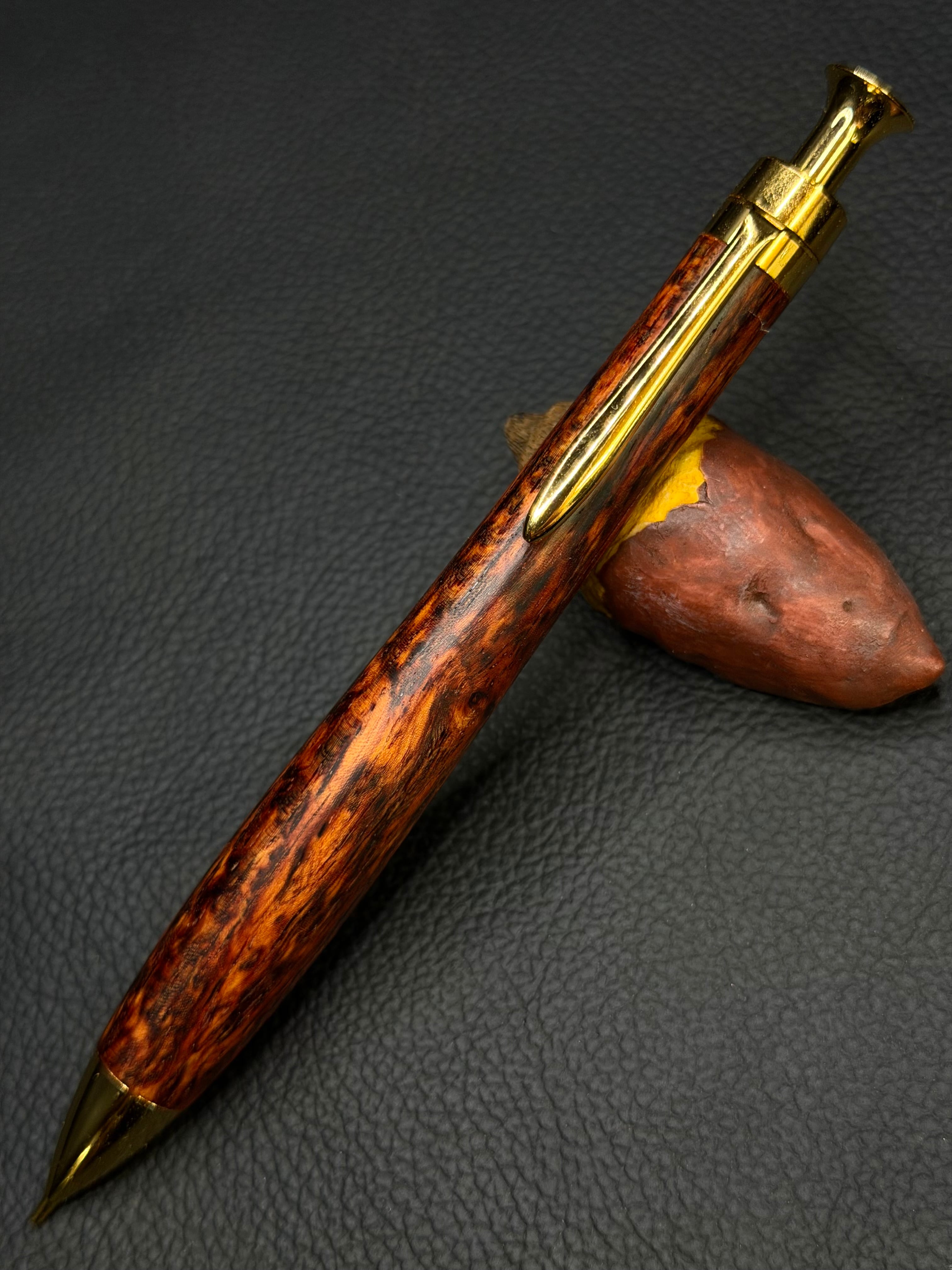 8 レースシーオーク 極上杢 ボールペン | こぶた工房