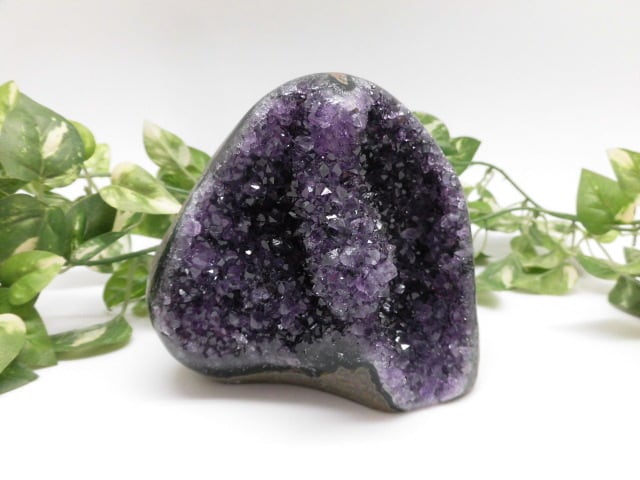 【送料無料】【高品質】 ウルグアイ産アメジスト no.5