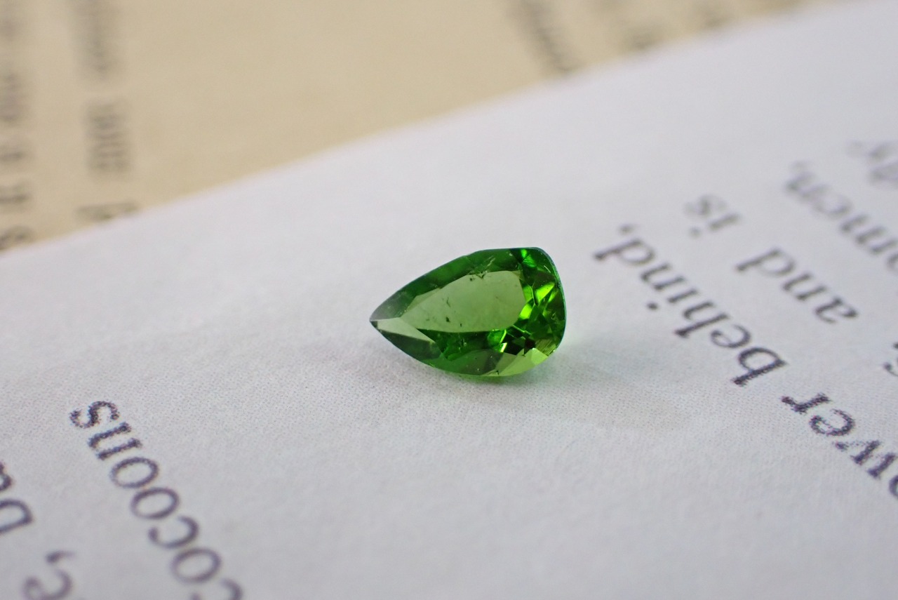 クロムトルマリン　0.28ct　[C3‐315]